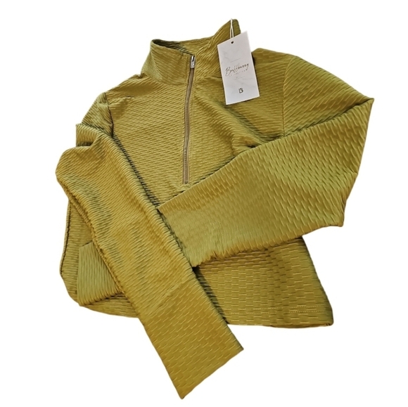 Buffbunny Collection Tops - Buffbunny NWT Permafrost Pullover Long Sleeve Olive Green Half Zip Gym Active